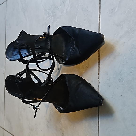 Gucci shoes - Picture 1 of 8